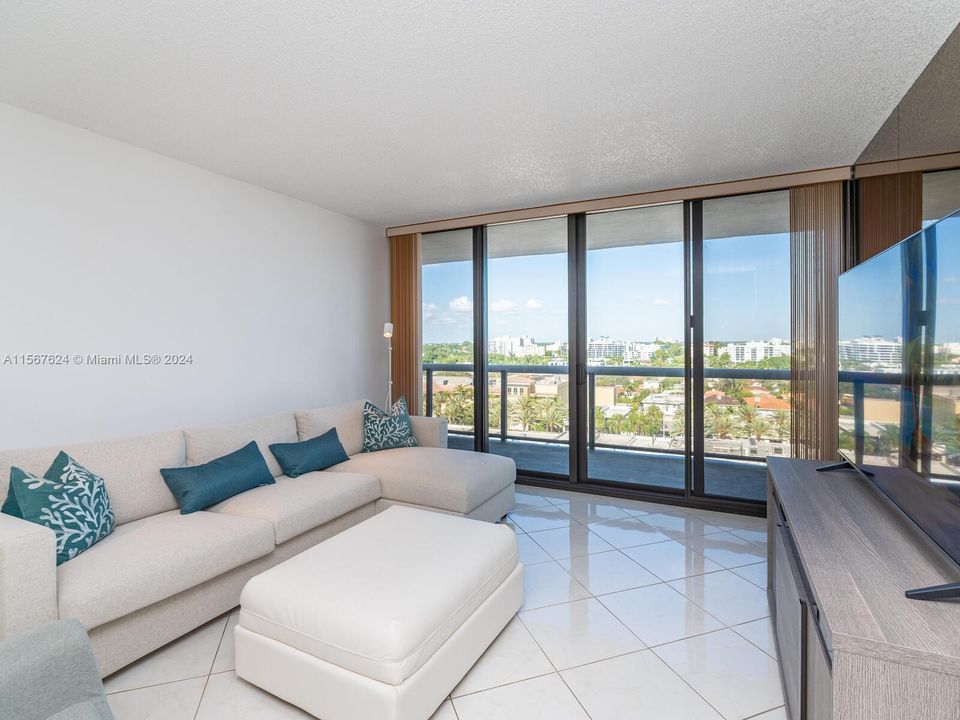 Active With Contract: $6,000 (2 beds, 2 baths, 1170 Square Feet)