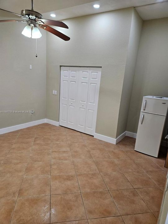 For Rent: $1,600 (0 beds, 1 baths, 0 Square Feet)