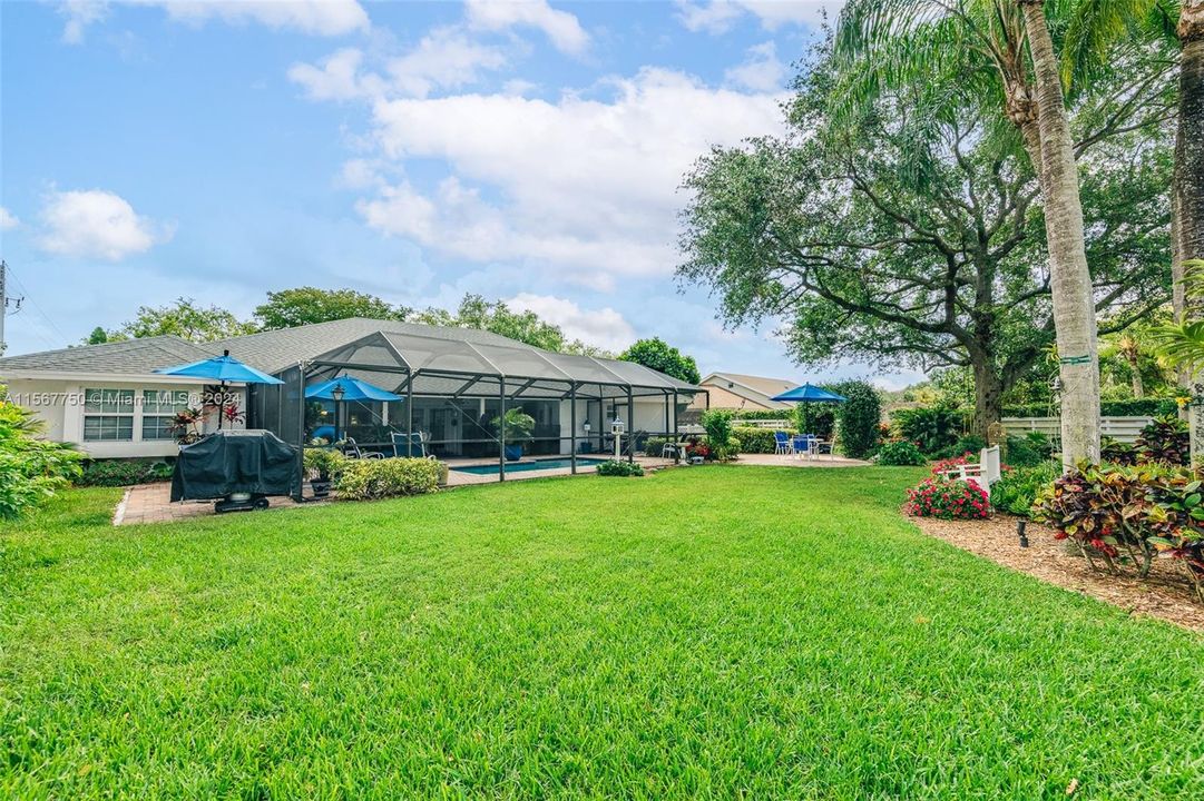 Active With Contract: $900,000 (4 beds, 3 baths, 0 Square Feet)