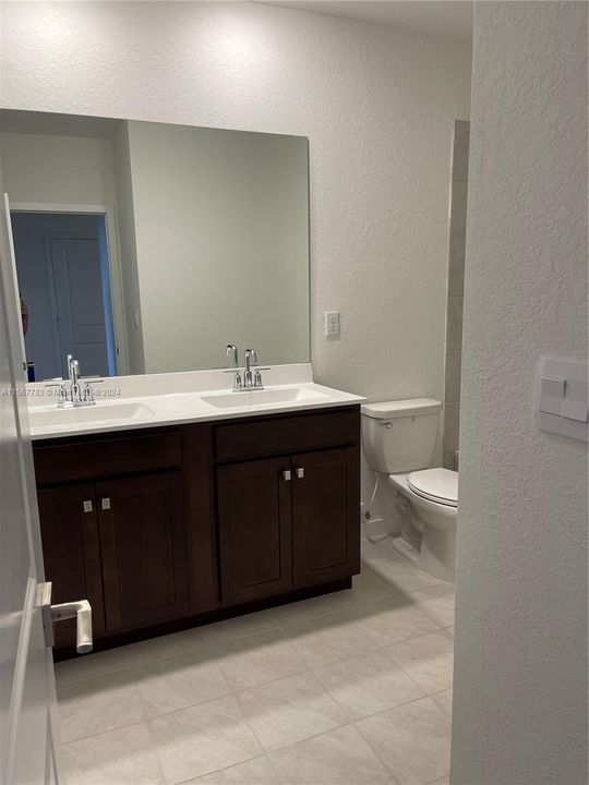 Recently Rented: $3,150 (4 beds, 2 baths, 1826 Square Feet)