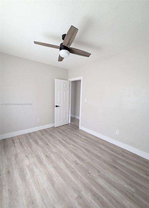 For Rent: $3,400 (3 beds, 1 baths, 1056 Square Feet)
