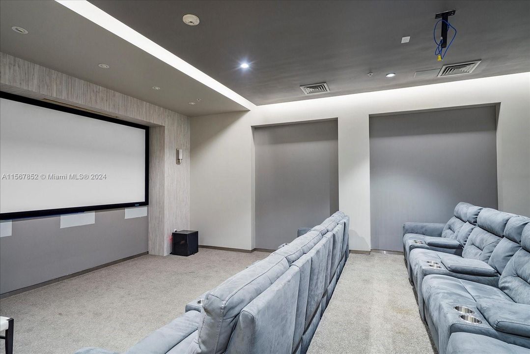 Recently Rented: $5,500 (2 beds, 2 baths, 1056 Square Feet)