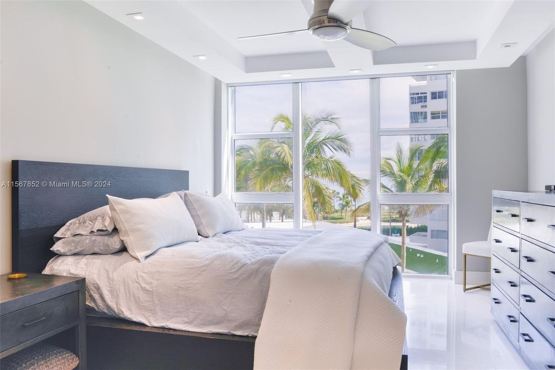 Recently Rented: $5,500 (2 beds, 2 baths, 1056 Square Feet)