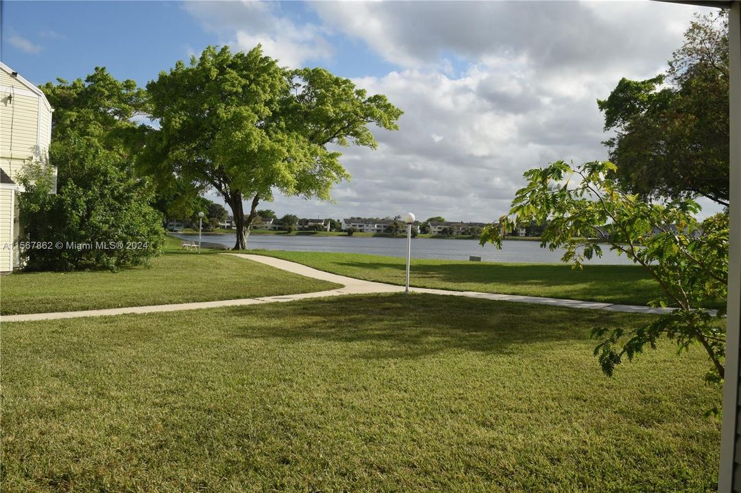 最近租的: $2,200 (2 贝兹, 2 浴室, 1020 平方英尺)