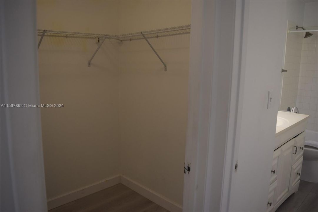 最近租的: $2,200 (2 贝兹, 2 浴室, 1020 平方英尺)