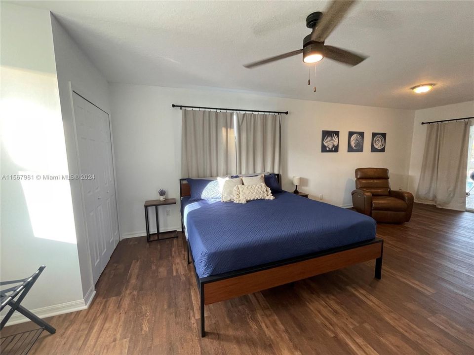 For Sale: $475,000 (4 beds, 2 baths, 2841 Square Feet)
