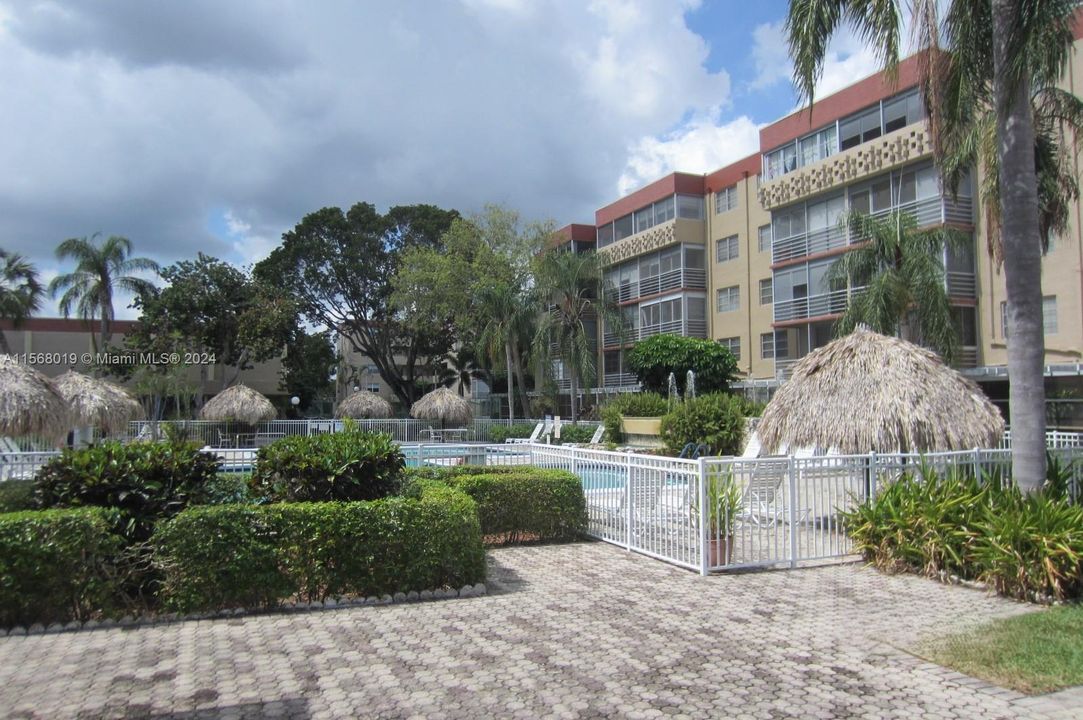 Недавно арендовано: $2,080 (2 спален, 2 ванн, 1260 Квадратных фут)