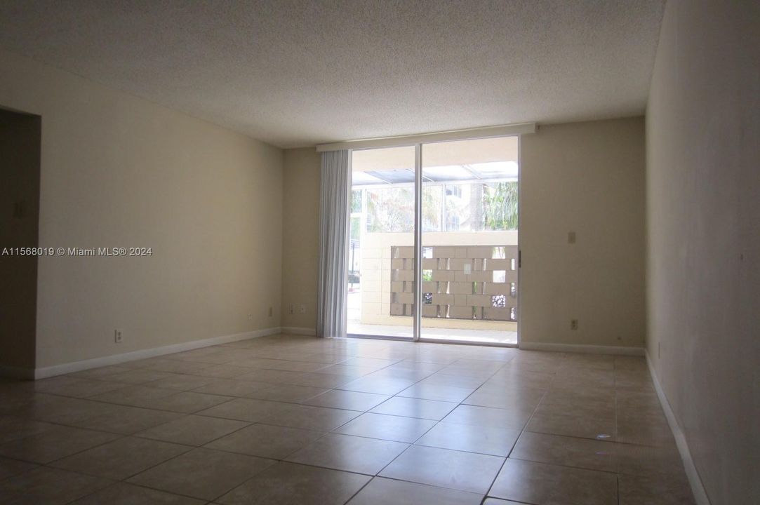 Недавно арендовано: $2,080 (2 спален, 2 ванн, 1260 Квадратных фут)