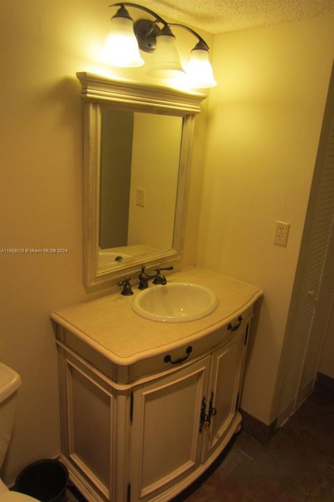 Недавно арендовано: $2,080 (2 спален, 2 ванн, 1260 Квадратных фут)