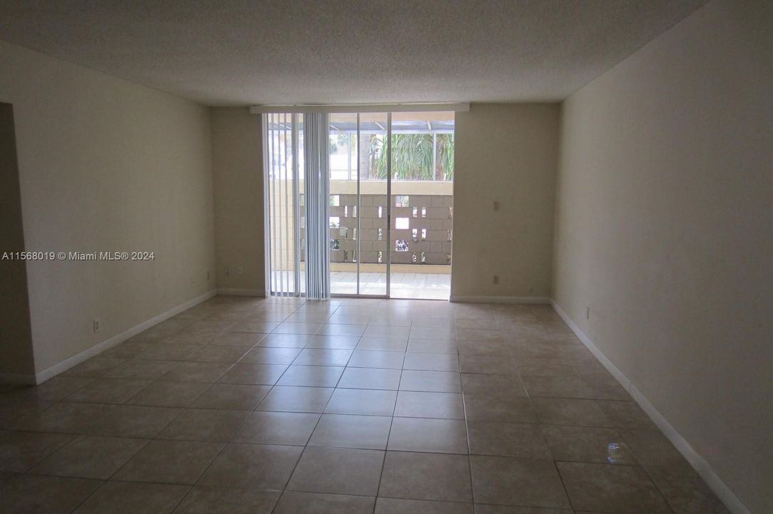 Недавно арендовано: $2,080 (2 спален, 2 ванн, 1260 Квадратных фут)