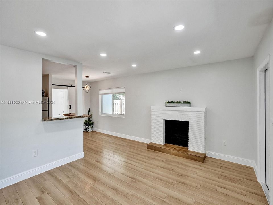 Decorative fireplace