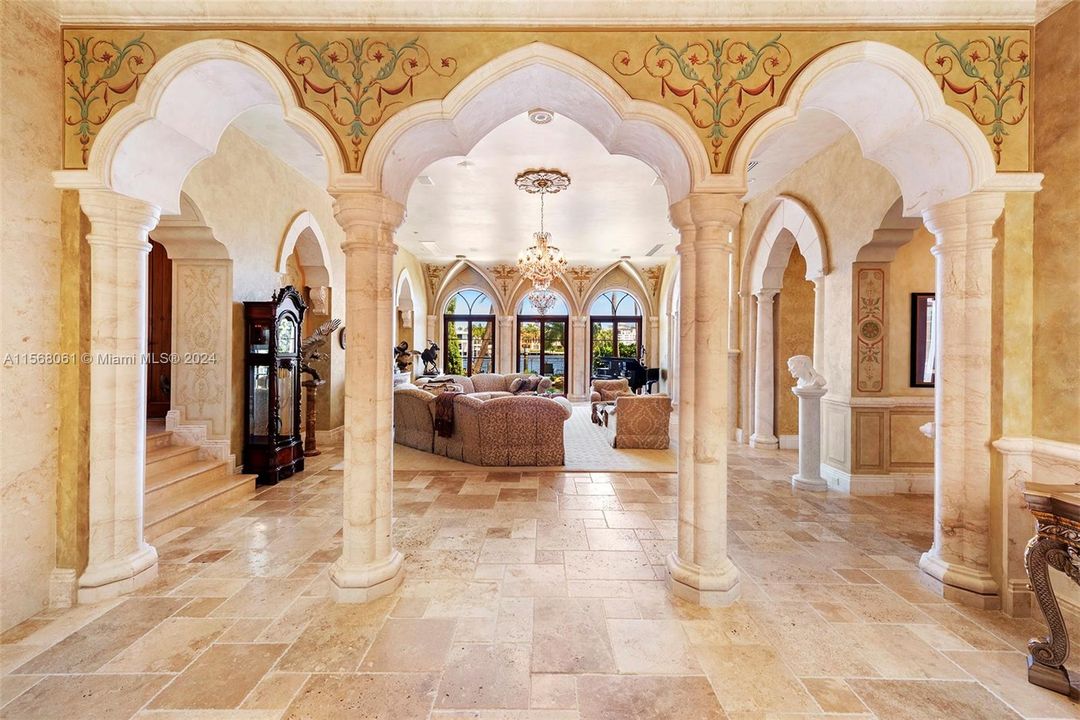 Vendido Recientemente: $17,875,000 (8 camas, 10 baños, 12262 Pies cuadrados)