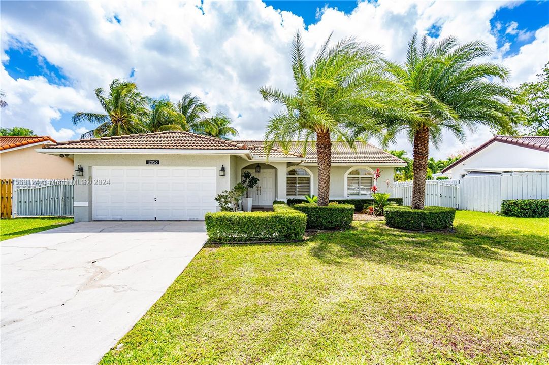 Active With Contract: $705,000 (3 beds, 2 baths, 1524 Square Feet)