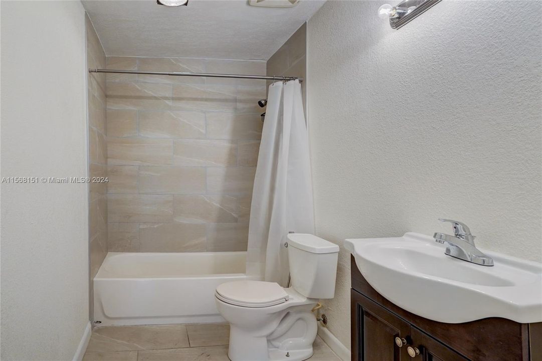 待售: $625,000 (3 贝兹, 3 浴室, 1796 平方英尺)