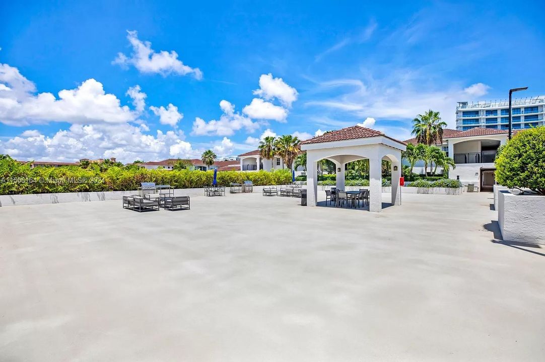 For Sale: $499,000 (2 beds, 2 baths, 1191 Square Feet)