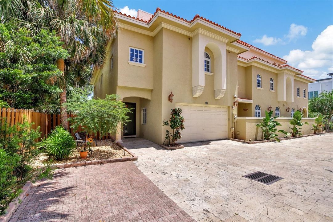 For Sale: $1,871,500 (4 beds, 4 baths, 3105 Square Feet)