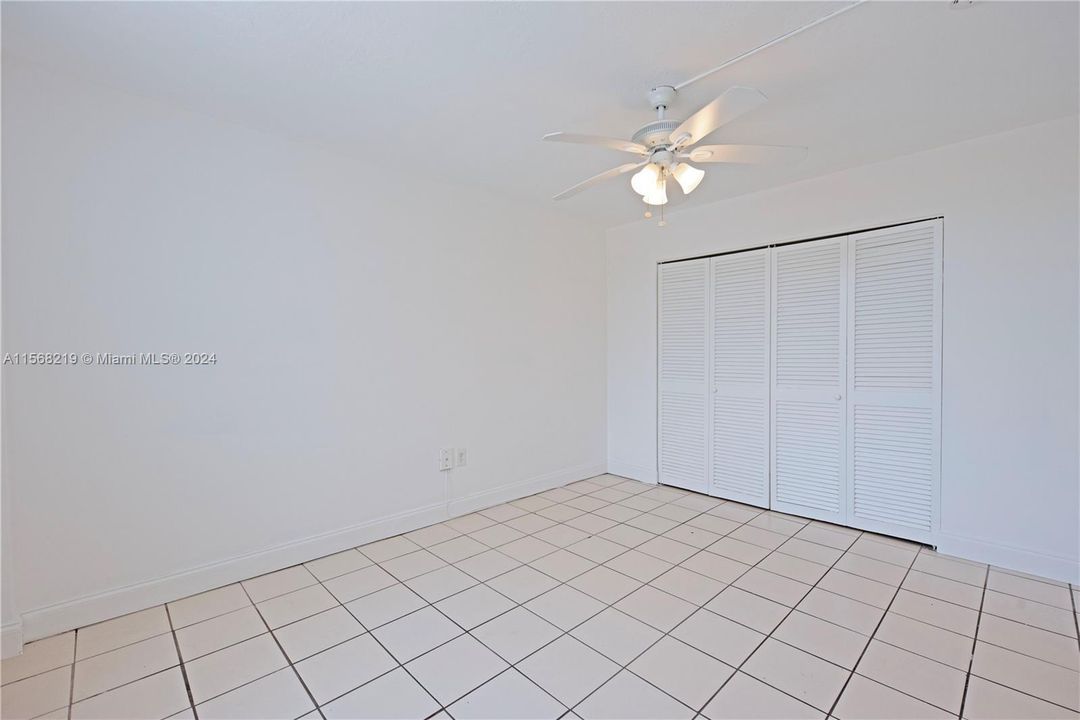 Recently Rented: $2,600 (2 beds, 2 baths, 1000 Square Feet)