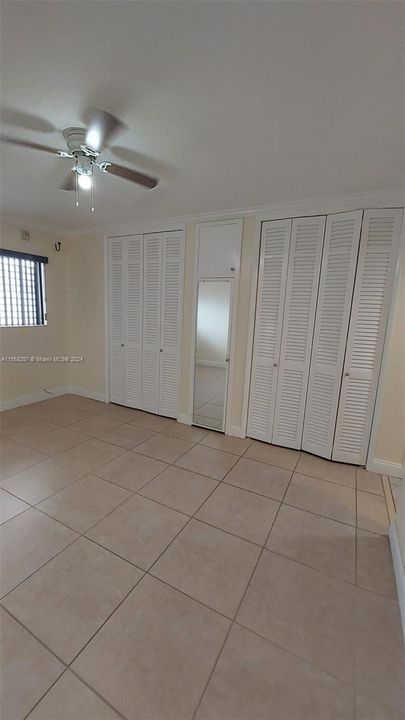 For Sale: $249,000 (2 beds, 2 baths, 1065 Square Feet)