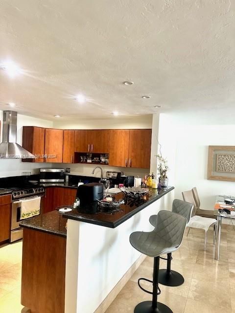For Sale: $368,000 (2 beds, 2 baths, 1143 Square Feet)