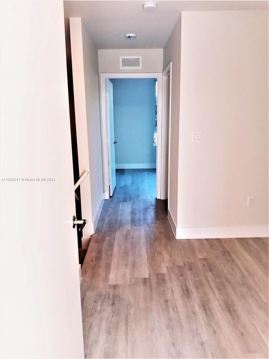 For Rent: $2,850 (2 beds, 2 baths, 1325 Square Feet)