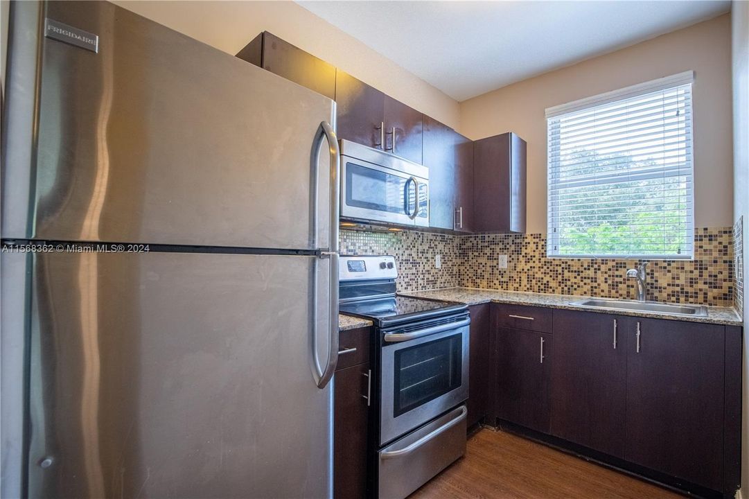 For Rent: $2,250 (2 beds, 1 baths, 0 Square Feet)