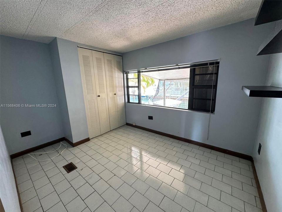 For Rent: $3,200 (3 beds, 2 baths, 849 Square Feet)