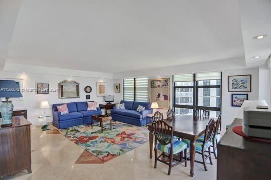 For Sale: $1,650,000 (2 beds, 2 baths, 1782 Square Feet)