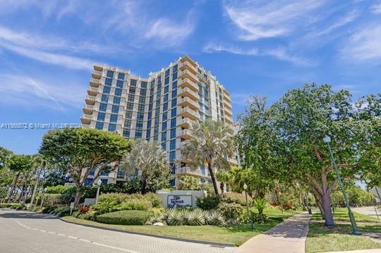 For Sale: $1,650,000 (2 beds, 2 baths, 1782 Square Feet)