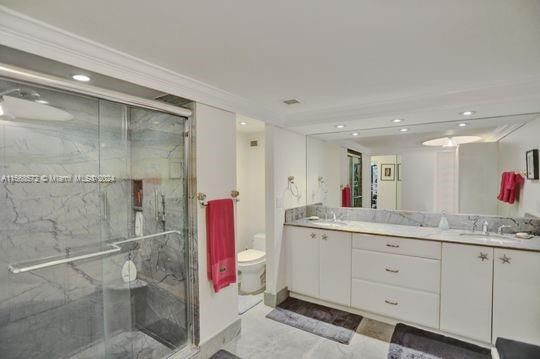 待售: $1,650,000 (2 贝兹, 2 浴室, 1782 平方英尺)