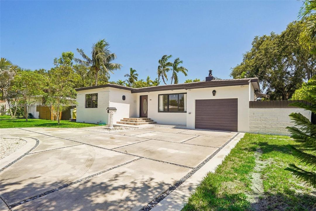 For Sale: $1,299,000 (3 beds, 2 baths, 1506 Square Feet)