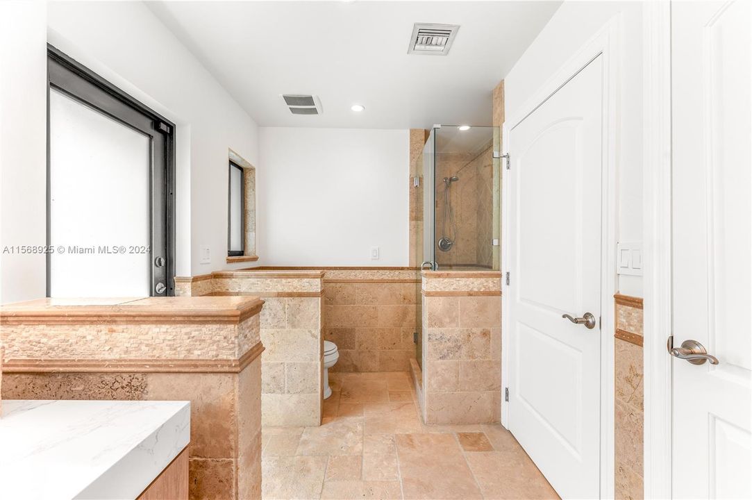 For Sale: $1,545,000 (3 beds, 2 baths, 1918 Square Feet)