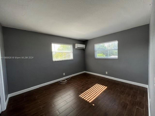 For Rent: $1,750 (1 beds, 1 baths, 600 Square Feet)