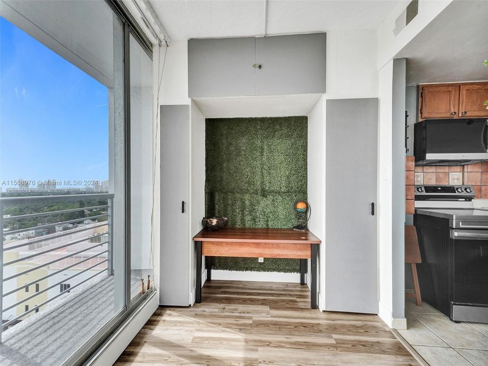 Recientemente alquilado: $2,200 (1 camas, 1 baños, 876 Pies cuadrados)