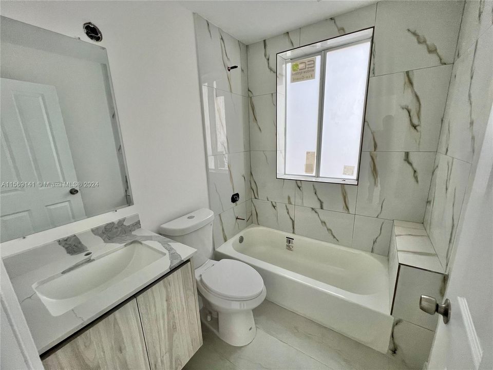 Recently Rented: $1,990 (1 beds, 1 baths, 6574 Square Feet)