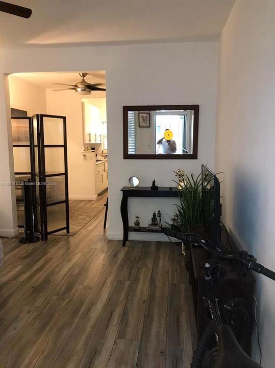 For Rent: $1,900 (1 beds, 1 baths, 480 Square Feet)