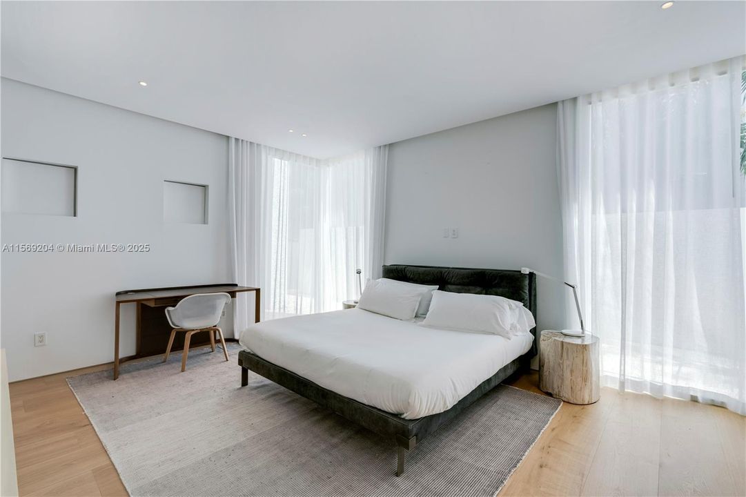 En Renta: $85,000 (6 camas, 6 baños, 8202 Pies cuadrados)
