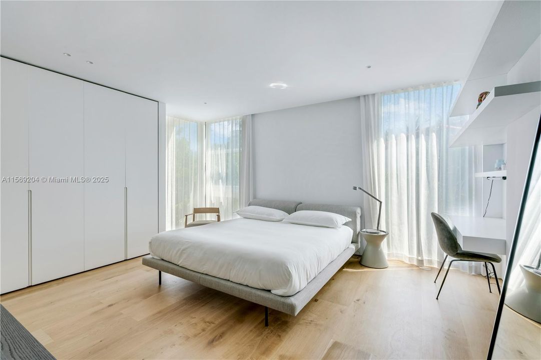 En Renta: $85,000 (6 camas, 6 baños, 8202 Pies cuadrados)