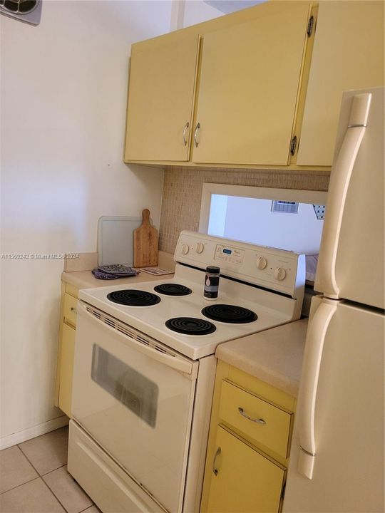 For Sale: $93,000 (1 beds, 1 baths, 625 Square Feet)