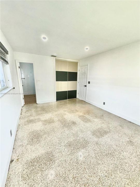 Recently Rented: $2,000 (1 beds, 1 baths, 1576 Square Feet)
