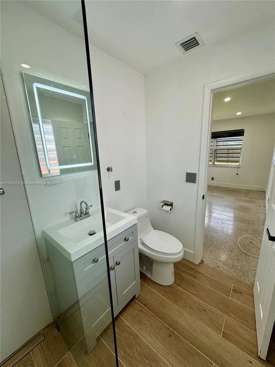 最近租的: $2,000 (1 贝兹, 1 浴室, 1576 平方英尺)