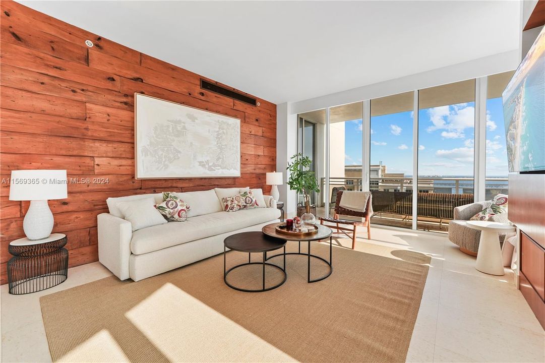 Active With Contract: $2,150,000 (3 beds, 3 baths, 2591 Square Feet)