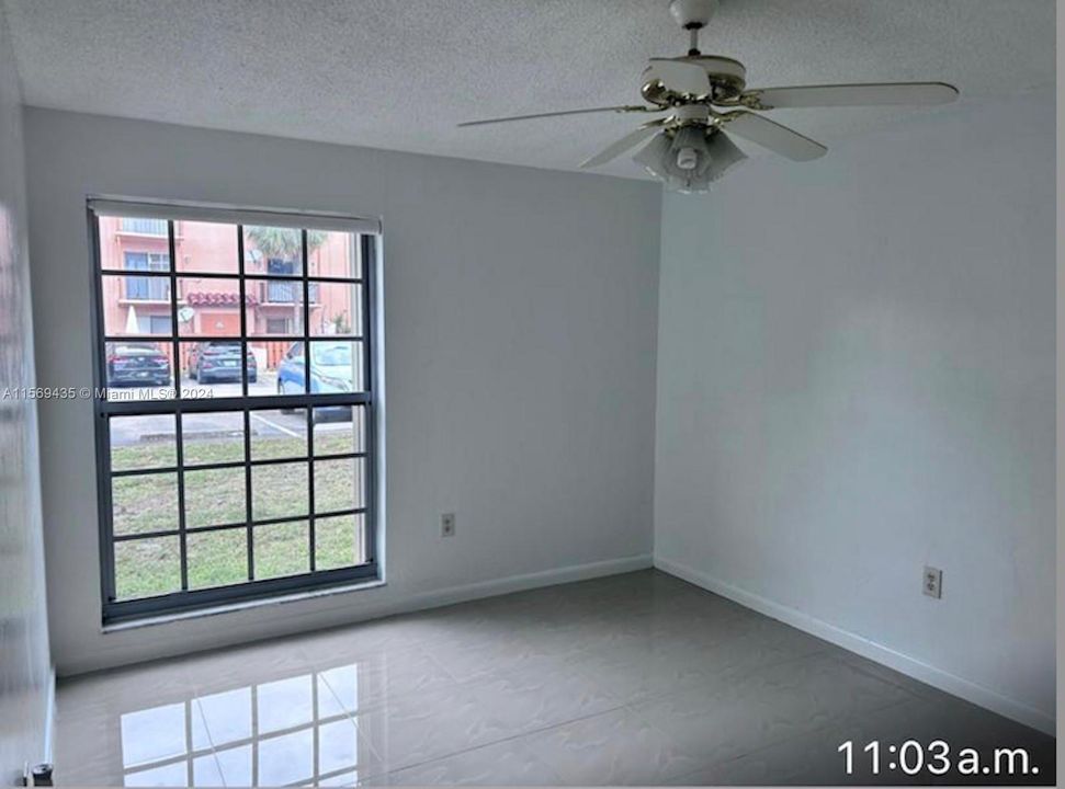 Active With Contract: $280,000 (2 beds, 1 baths, 0 Square Feet)