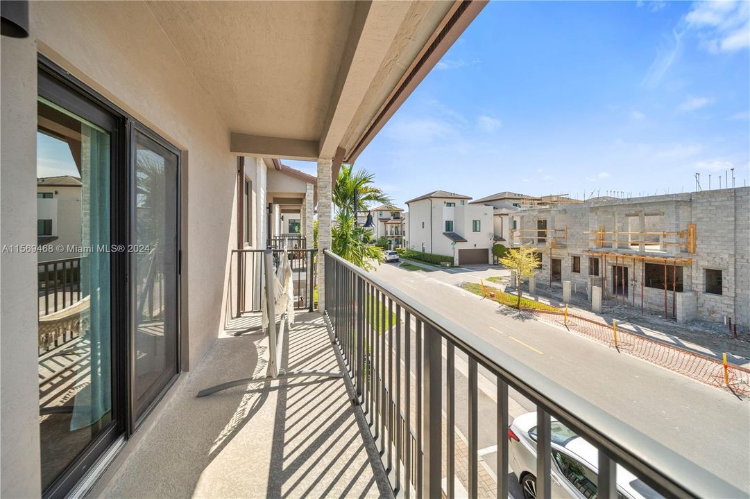 Active With Contract: $699,000 (3 beds, 2 baths, 1570 Square Feet)