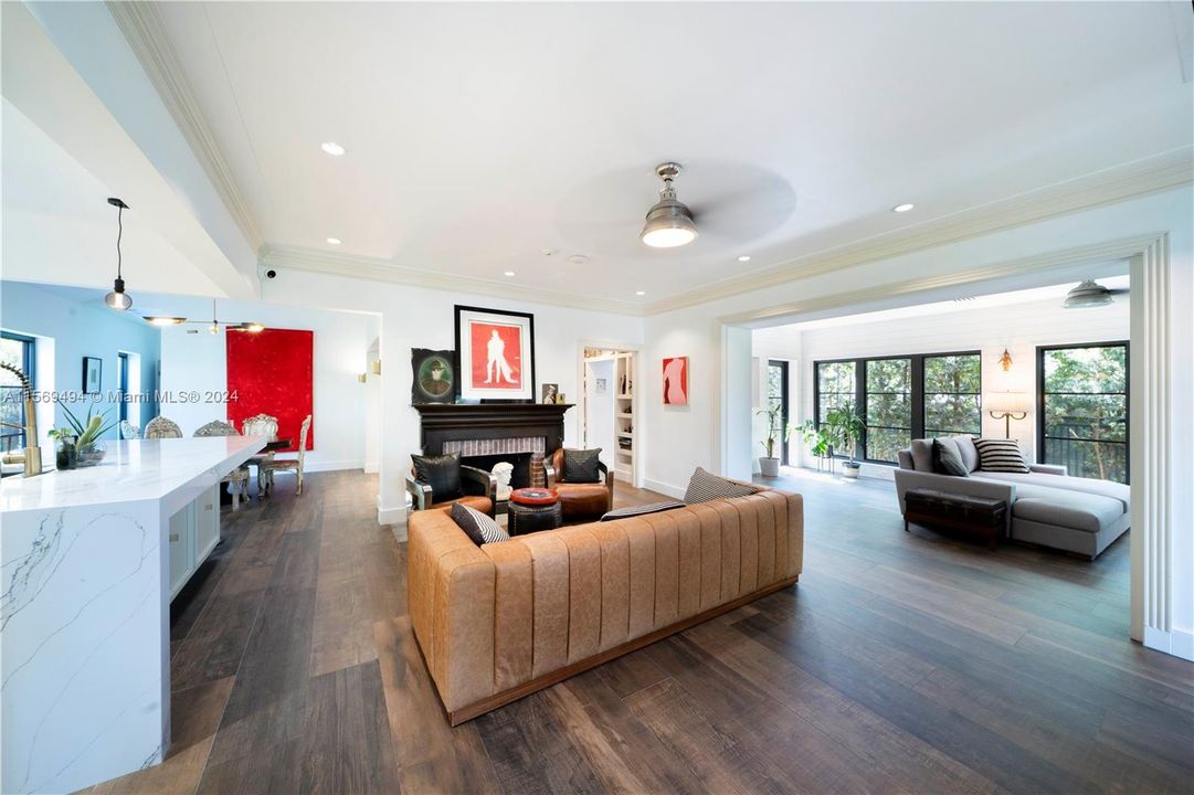 Active With Contract: $2,600,000 (4 beds, 4 baths, 2332 Square Feet)