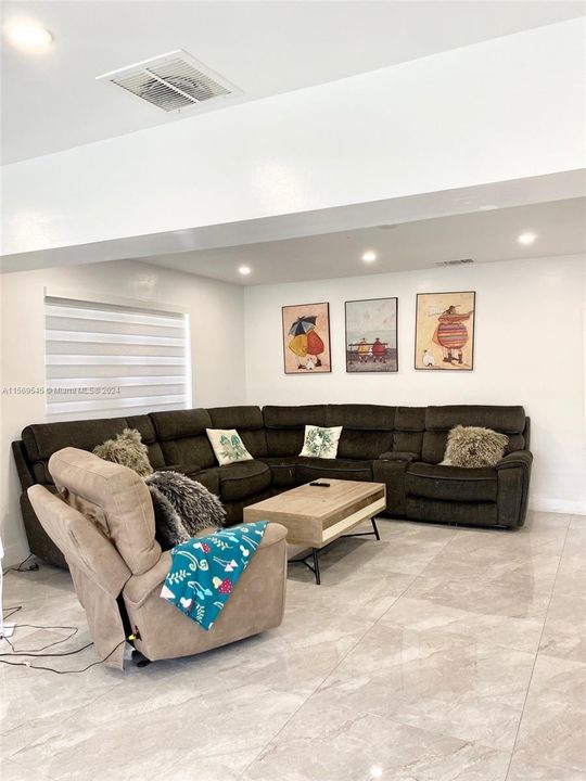 FAMILY ROOM