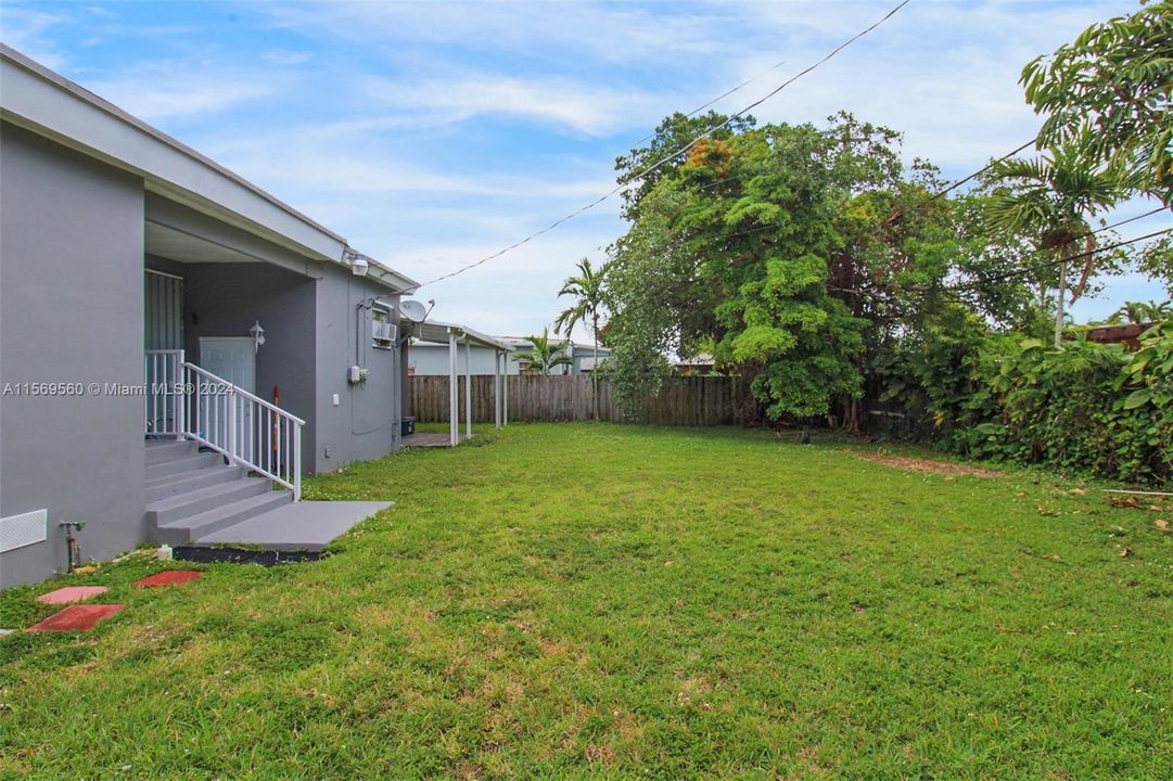 For Sale: $705,000 (4 beds, 2 baths, 1416 Square Feet)