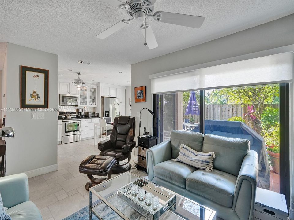 Active With Contract: $605,000 (3 beds, 2 baths, 1890 Square Feet)