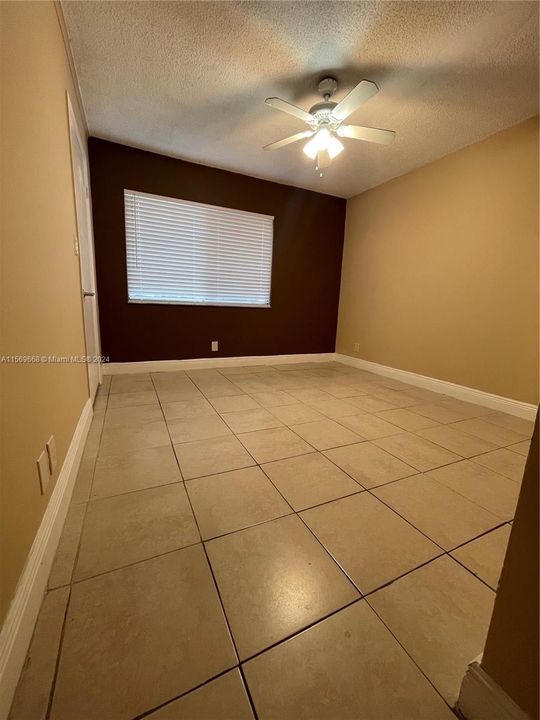 Recently Rented: $1,990 (2 beds, 2 baths, 1030 Square Feet)