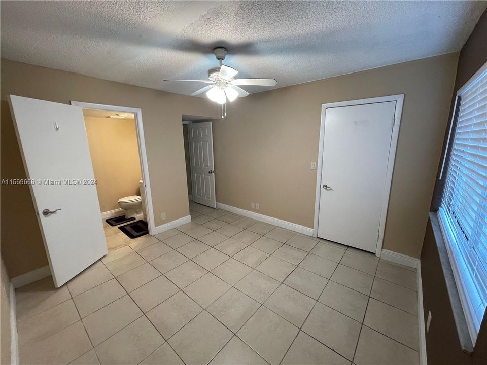 Recently Rented: $1,990 (2 beds, 2 baths, 1030 Square Feet)