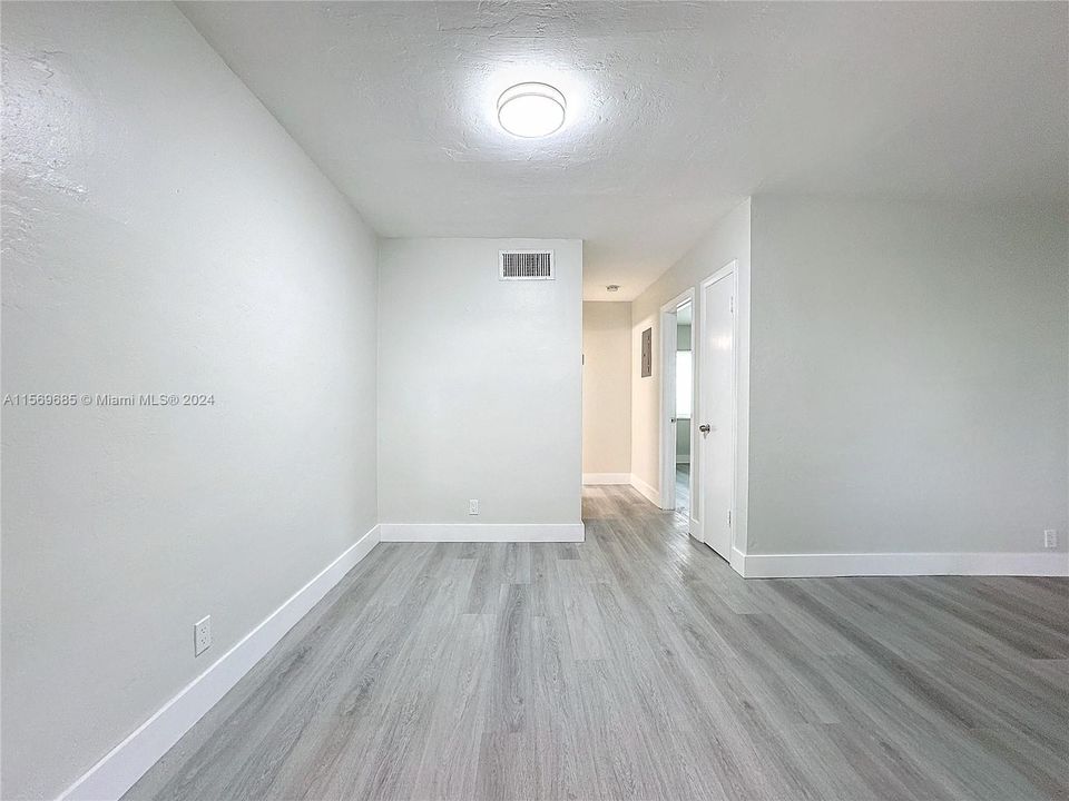 Recently Rented: $1,590 (1 beds, 1 baths, 23413 Square Feet)
